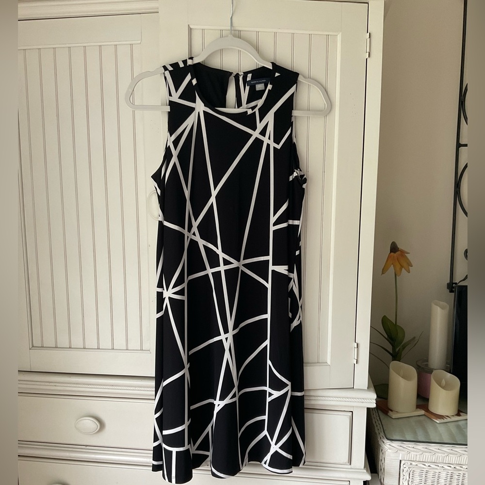 Tommy Hilfiger Black & White Abstract Print Sleeveless Summer Dress ☀️
